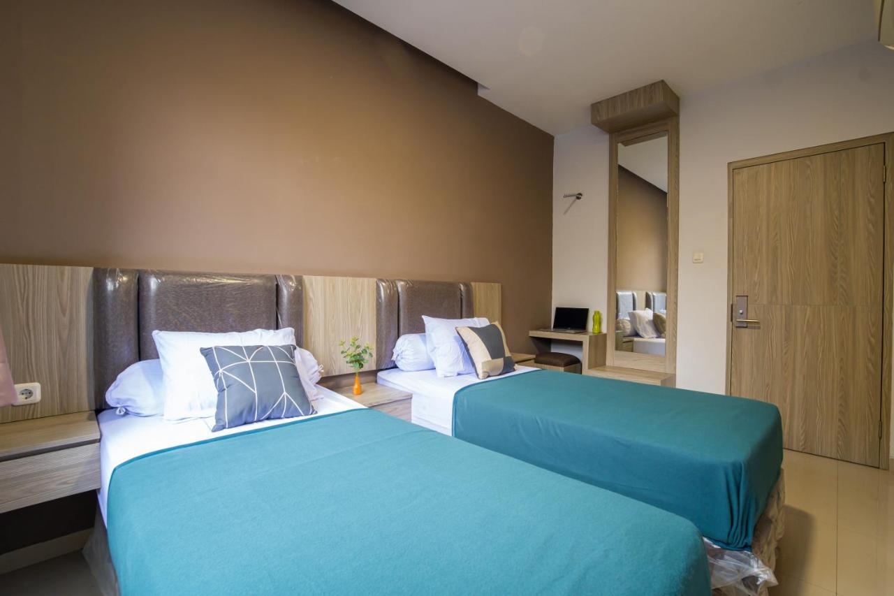 Kelowna Mangga Besar By Abdihome Hotel 3*