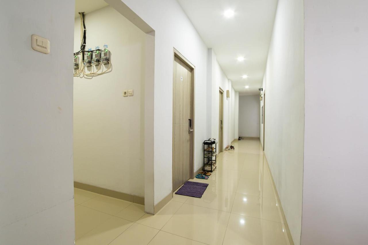 Kelowna Mangga Besar By Abdihome Hotel