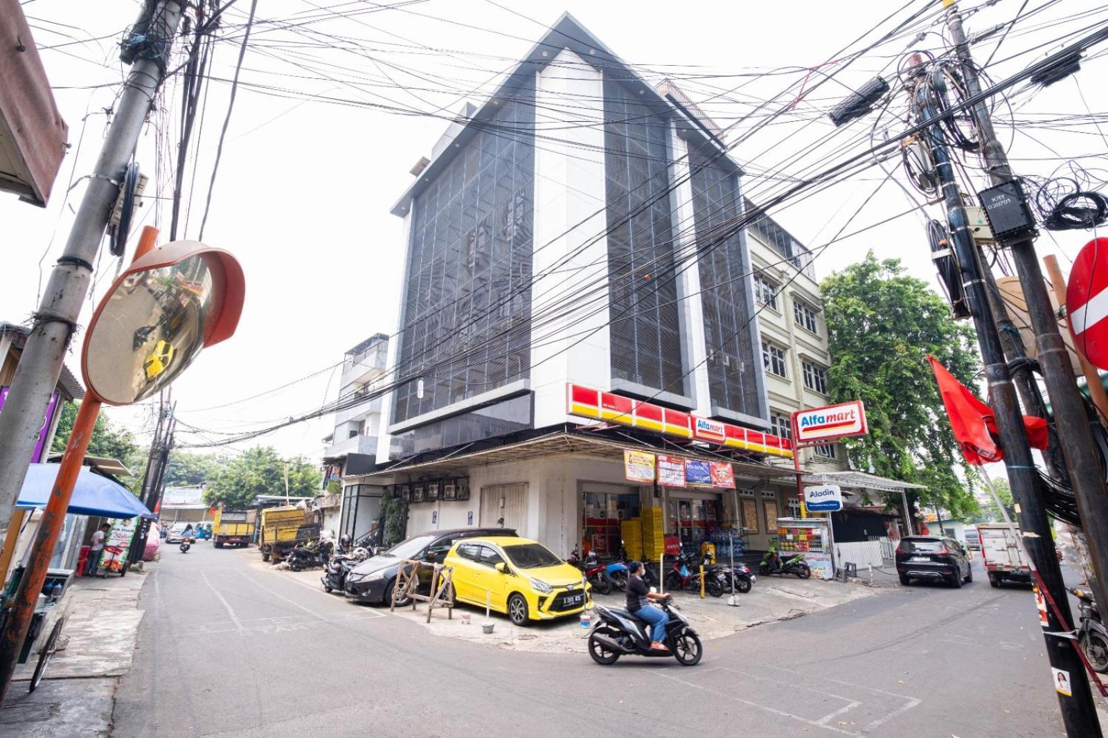 Kelowna Mangga Besar By Abdihome Hotel Jakarta